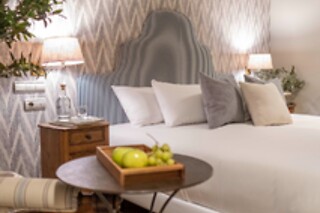 Dos noches con desayunos para 2 adultos y 1 niño en Hotel Palacio de los Salcedo**** en Baeza (Jaén)