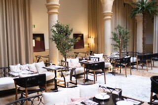 Dos noches con desayunos para 2 adultos y 1 niño en Hotel Palacio de los Salcedo**** en Baeza (Jaén)