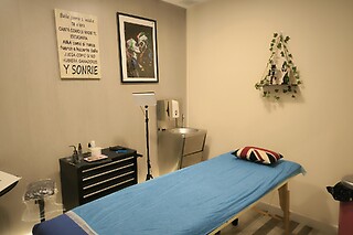 Un tratamiento de microblading y micropigmentación de ojos (eyerliner) para 1 en Masaki Tatuaje en Olmeda de las Fuentes (Madrid)