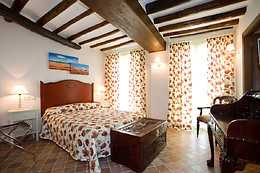 HOTEL RURAL EL PILARET Y VILLA SAN JORGE