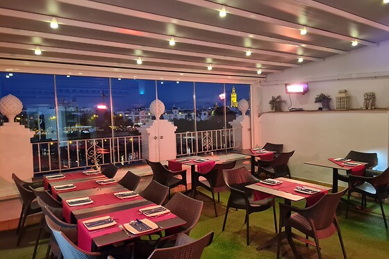 Una comida o cena gourmet para 2 en Restaurante Betis 7 Triana Experience en Sevilla