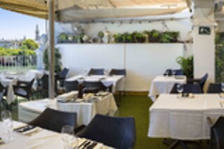 Una comida o cena gourmet para 2 en Restaurante Betis 7 Triana Experience en Sevilla