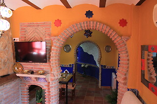 Una noche en casa cueva suite con jacuzzi para 2 en Casas Cueva Cazorla en Hinojares (Jaén)
