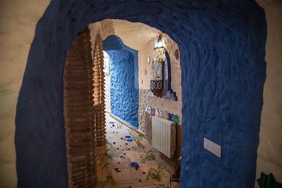 Una noche en casa cueva suite con jacuzzi para 2 en Casas Cueva Cazorla en Hinojares (Jaén)