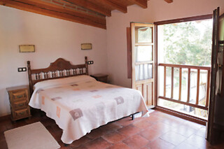 Dos noches para 2 adultos y 2 niños en Apartamento Murueta-Baserria en Abadiño (Bizkaia)