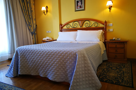 Una noche con desayuno para 3 en Hotel Playa Compostela en Vilagarcía de Arousa (Pontevedra)