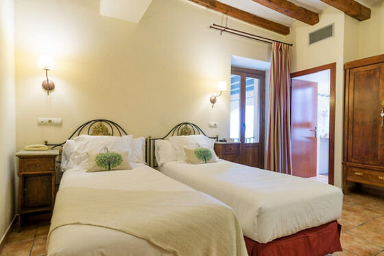 HOTEL ANDRIA - photo 1