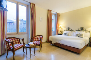 Una noche en habitación doble con desayuno para 2 en Hotel Andria*** en La Seu d'Urgell (Lleida)