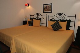CASA DE CAMPO ALCAIDE PÊRO RODRIGUES
