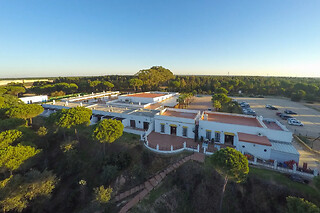 Una noche con desayuno para 2 en Complejo turístico rural Nazaret de Moguer en Moguer (Huelva)