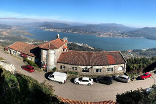 Una noche con desayuno para 2 en Hotel Alda Santa Trega* en A Guarda (Pontevedra)