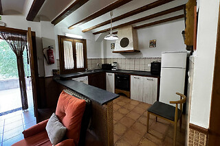 Una noche en habitación roble para 2 en Casas rurales Maribel en Alcalá del Júcar (Albacete)