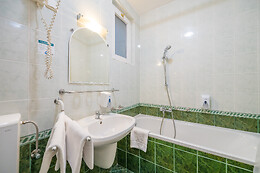 Baross City Hotel