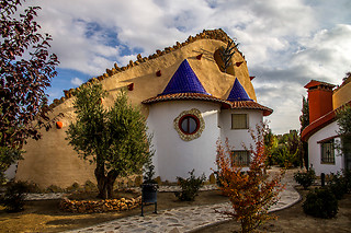 Una noche en cueva de un dormitorio con desayuno para 2 en Cuevas la Granja en Benalúa de Guadix (Granada)